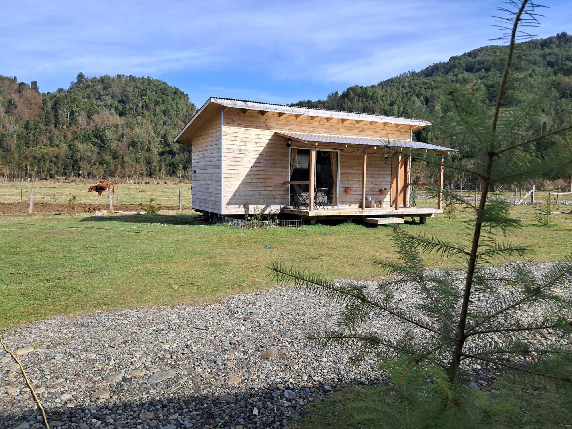 Cabana Del Campo Hornopiren Exteriör bild